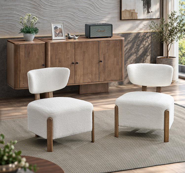 ACTU Ellis 832 accent chairs in an original room scene; product includes one chair